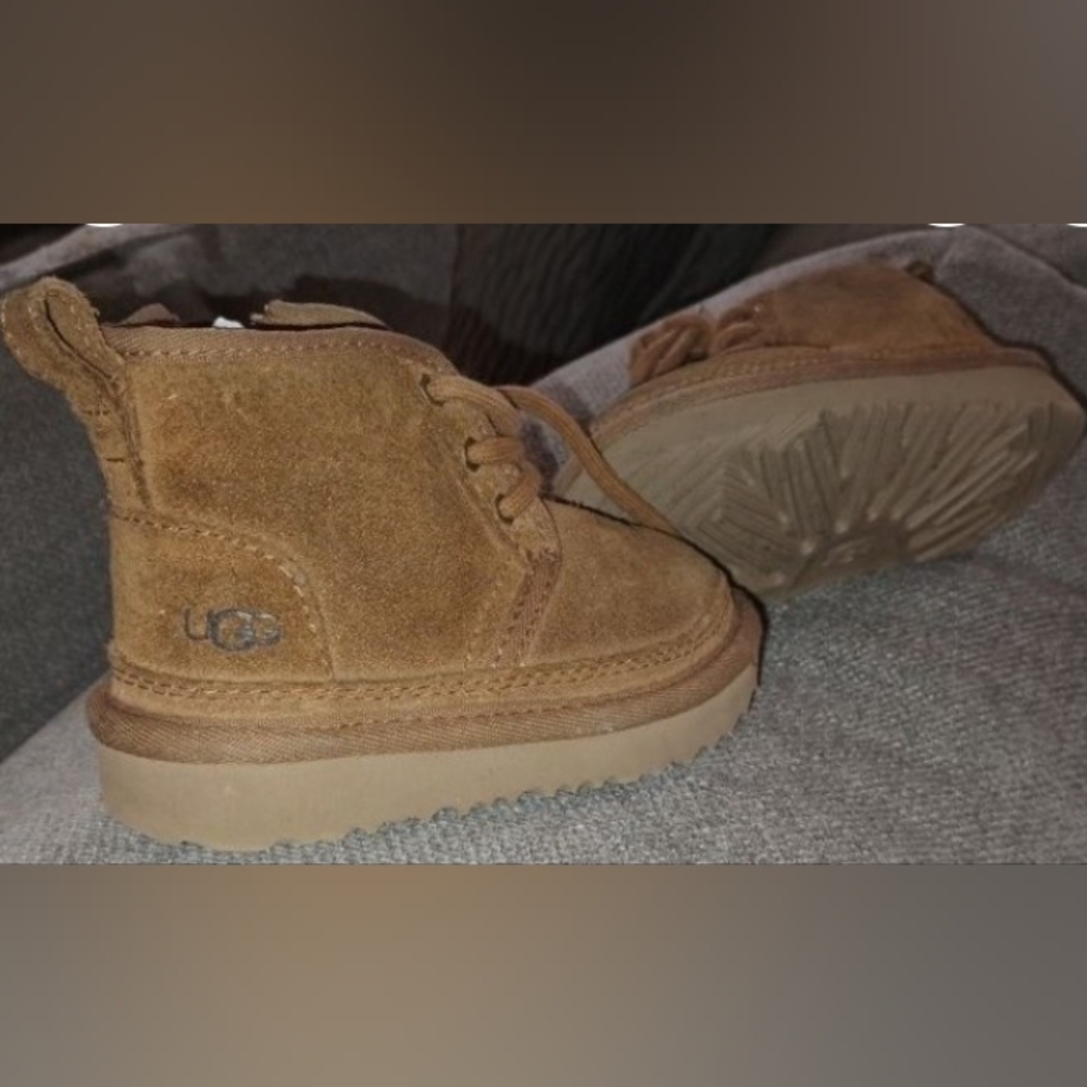 UGG